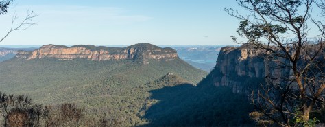Mount Solitary panoramic view from Narrowneck plateau in Katoomba