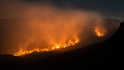 Jamison fire- Ruined Castle Bushfire- web 2048