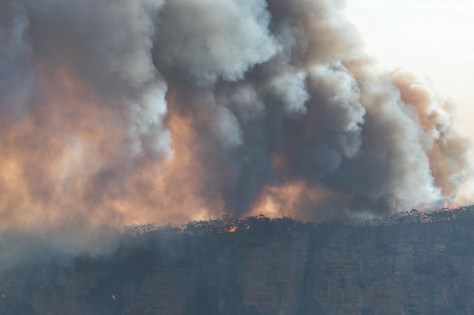 Narrowneck Fire- Ruined Castle Bushfire 2019- web 2048